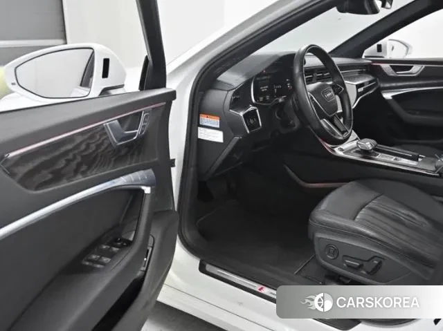 Audi A6 (C8) 2021 Белый из Кореи, фото 2