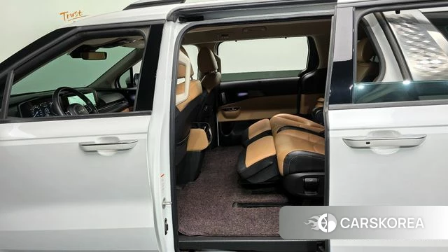 Kia Carnival 4th generation 2023 Белый из Кореи, фото 2