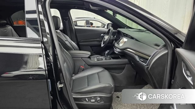 Cadillac XT4 2021 Черный из Кореи, фото 2