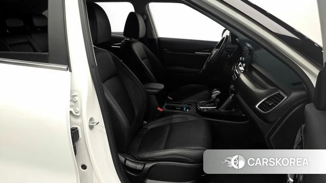 Kia Seltos 2022 Белый из Кореи, фото 2