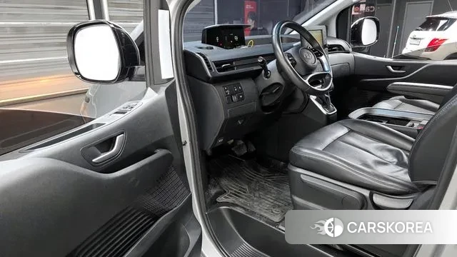 Hyundai Staria 2022 Серебряный из Кореи, фото 2