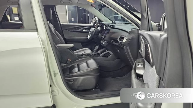 Chevrolet (GM Daewoo) Trailblazer 2022 Белый из Кореи, фото 2