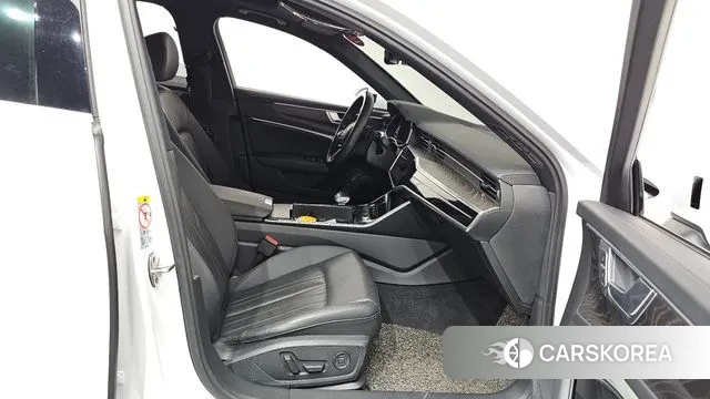 Audi A6 (C8) 2021 Белый из Кореи, фото 2