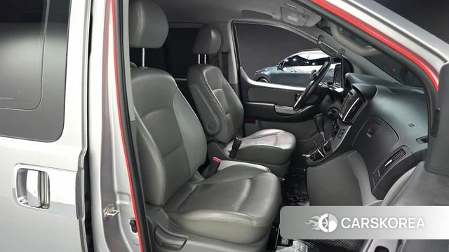 Hyundai The New Grand Starex 2018 Серый из Кореи, фото 2