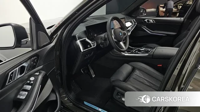 BMW X7 (G07) 2025 Серый из Кореи, фото 2