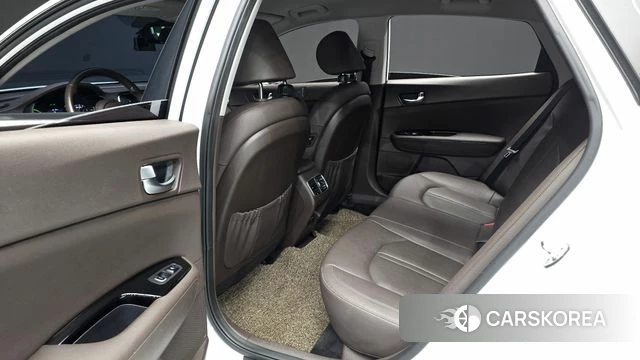 Kia The New K5 Hybrid 2nd generation 2018 Белый из Кореи, фото 2