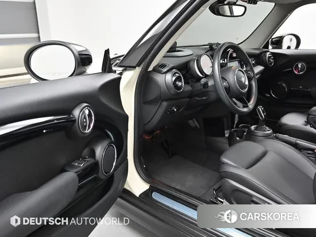 Mini Cooper 2019 Белый из Кореи, фото 2