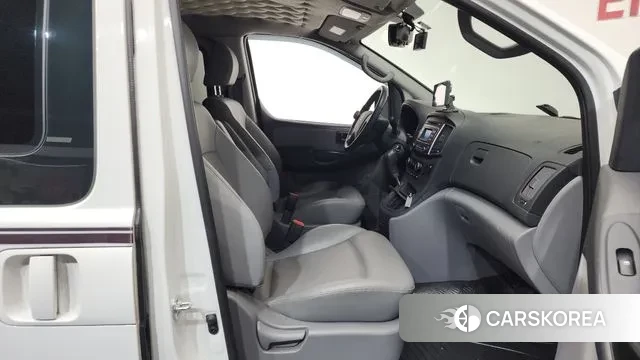 Hyundai The New Grand Starex 2019 Белый из Кореи, фото 2