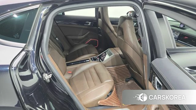 Porsche Panamera (971) 2020 Черный из Кореи, фото 2