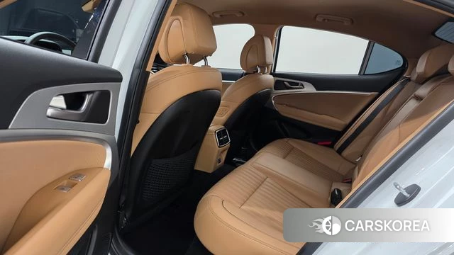 Genesis The New G70 2023 Белый из Кореи, фото 2