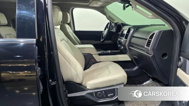 Ford Expeditation 2021 Черный из Кореи, фото 2