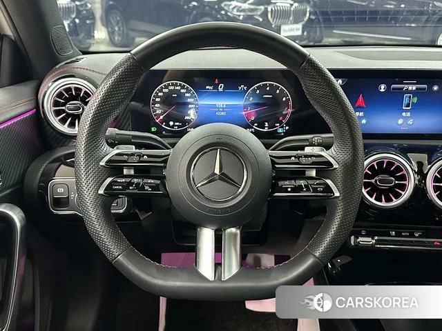 Mercedes-Benz Class A 2024 Белый из Китая, фото 2