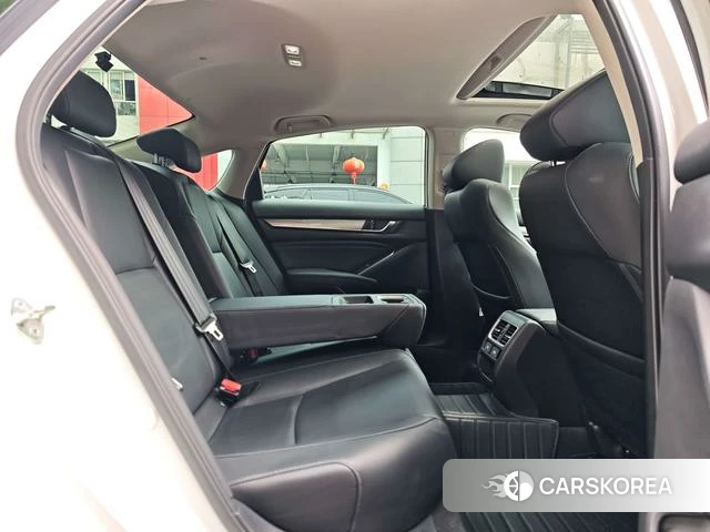 Honda Accord 2022 Белый из Китая, фото 2
