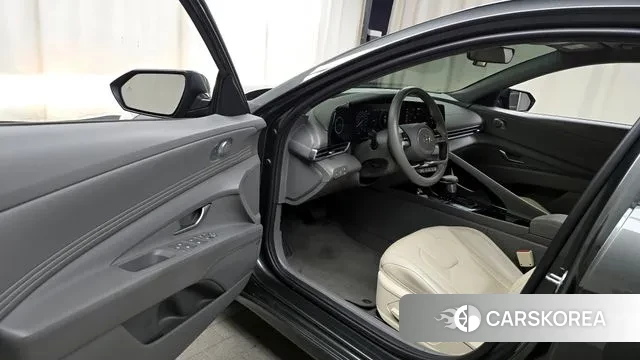 Hyundai Avante Hybrid (CN7) 2023 Серый из Кореи, фото 2