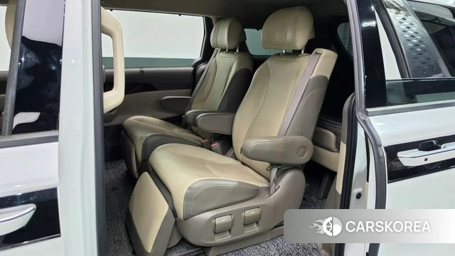 Kia Carnival 4th generation 2023 Белый из Кореи, фото 2
