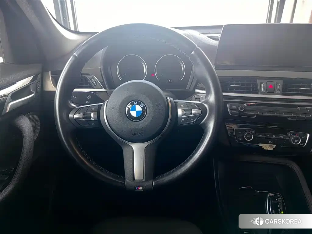 BMW X1 2022 Белый из Китая, фото 2