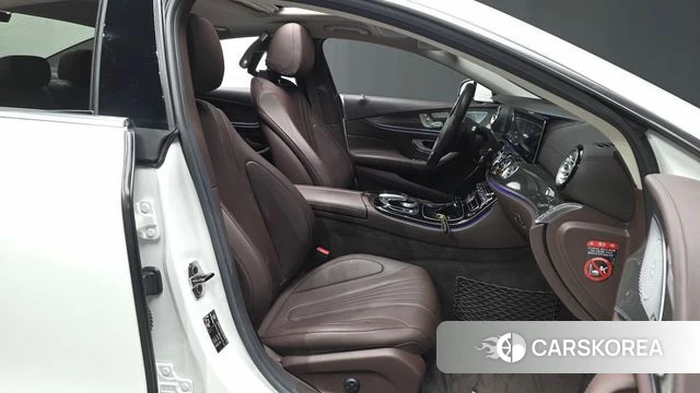 Mercedes-Benz CLS-Class C257 2020 Белый из Кореи, фото 2