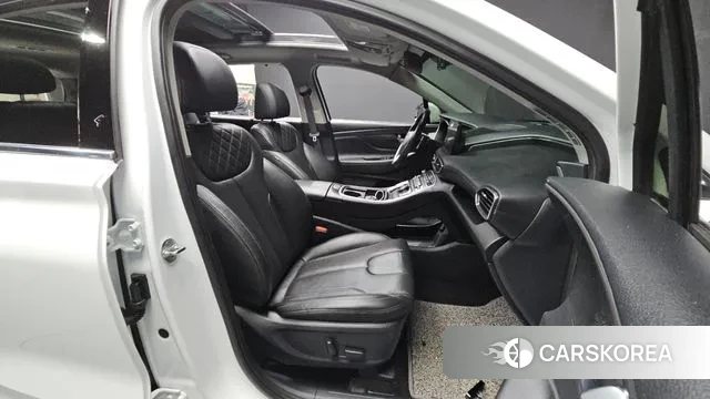 Hyundai The New Santa Fe 2022 Белый из Кореи, фото 2