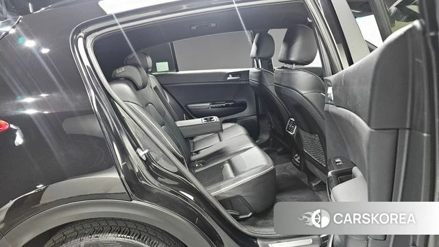 Kia Sportage The Bold 2021 Черный из Кореи, фото 2