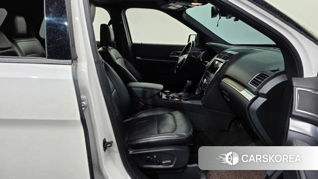 Ford Explorer 2018 Белый из Кореи, фото 2
