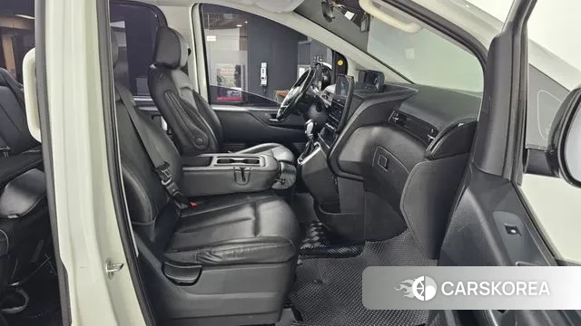 Hyundai Staria 2021 Белый из Кореи, фото 2