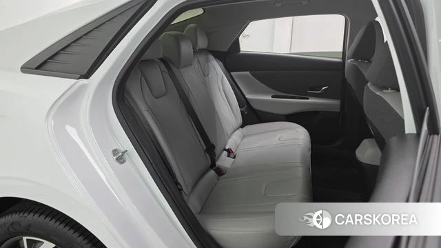 Hyundai Avante (CN7) 2021 Черный из Кореи, фото 2