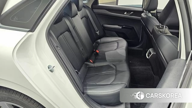 Kia The New K5 3rd generation 2025 Белый из Кореи, фото 2