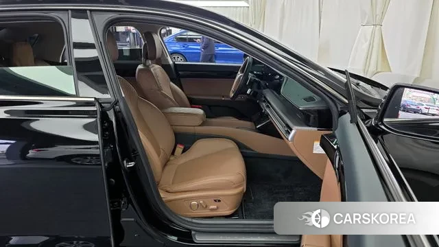 Hyundai Grandeur Hybrid (GN7) 2023 Черный из Кореи, фото 2