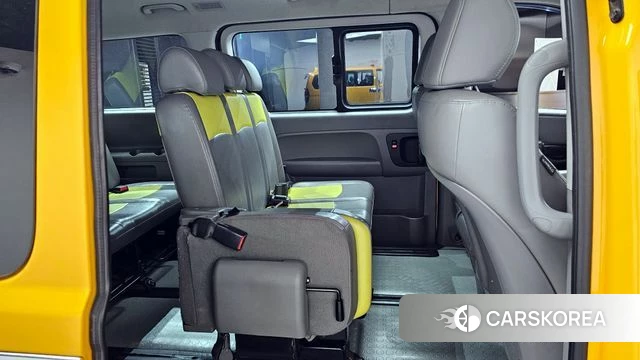 Hyundai The New Grand Starex 2018 Желтый из Кореи, фото 2