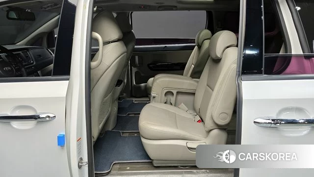 Kia The New Carnival 2018 Белый из Кореи, фото 2