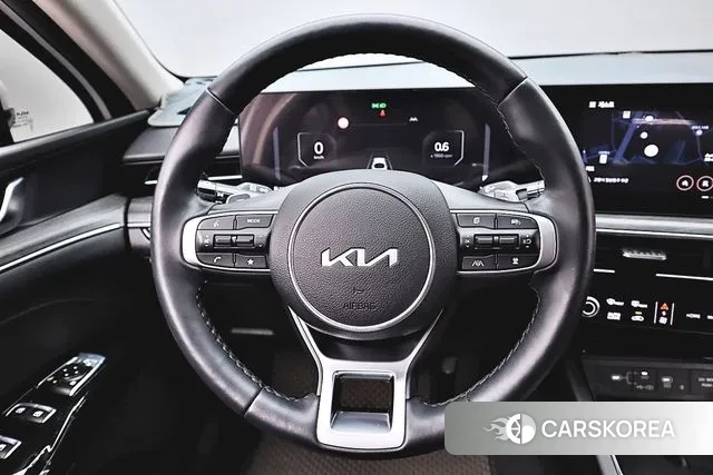 Kia The New K5 3rd generation 2024 Белый из Кореи, фото 2