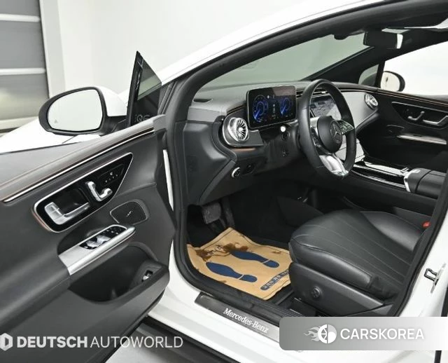 Mercedes-Benz EQE V295 2023 Белый из Кореи, фото 2