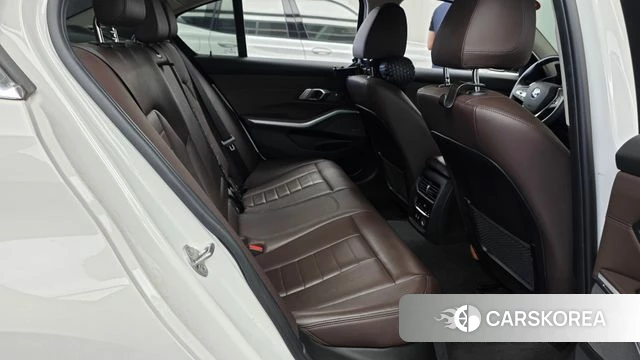 BMW 3 Series (G20) 2019 Белый из Кореи, фото 2
