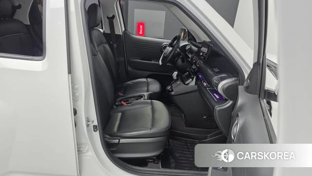Hyundai Casper 2023 Белый из Кореи, фото 2