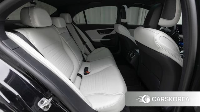 Mercedes-Benz C-Class W206 2025 Черный из Кореи, фото 2