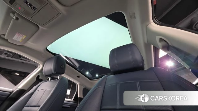 Land Rover Range Rover Evoque 2nd Generation 2019 Белый из Кореи, фото 2