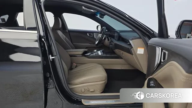 Kia K8 Hybrid 2022 Черный из Кореи, фото 2