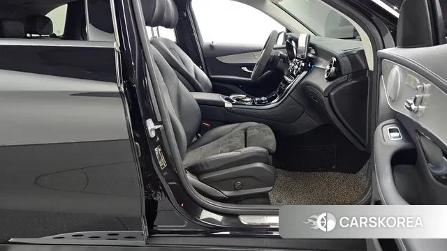 Mercedes-Benz GLC-Class X253 2019 Черный из Кореи, фото 2