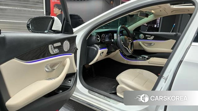 Mercedes-Benz E-Class W213 2019 Белый из Кореи, фото 2