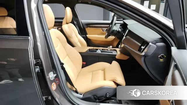 Volvo S90 2022 Серый из Кореи, фото 2