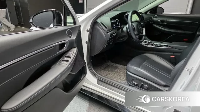 Hyundai Sonata (DN8) 2022 Белый из Кореи, фото 2