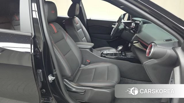 Chevrolet (GM Daewoo) Trax Crossover 2023 Черный из Кореи, фото 2