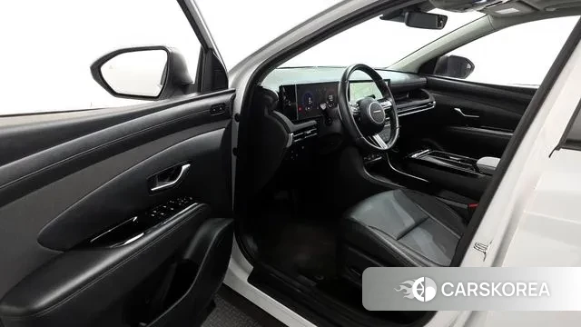 Hyundai The New Tucson (NX4) 2024 Белый из Кореи, фото 2