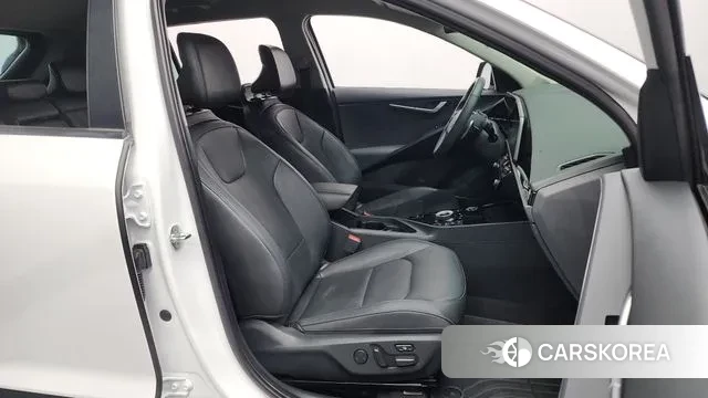 Kia Di Ol Nu Niro 2022 Белый из Кореи, фото 2