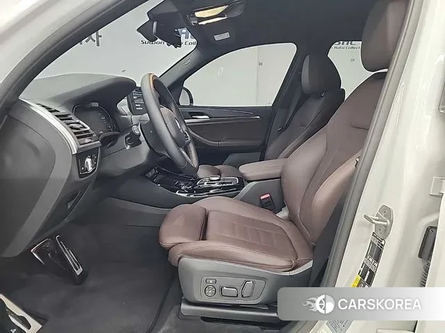 BMW iX3 2025 Белый из Кореи, фото 2