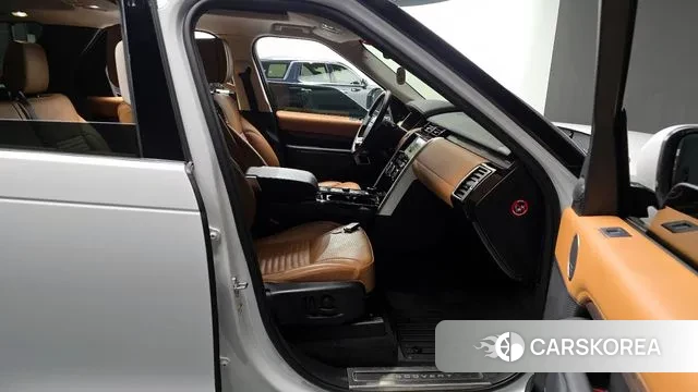 Land Rover Discovery 5 2020 Белый из Кореи, фото 2