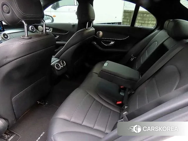 Mercedes-Benz C-Class W205 2019 Белый из Кореи, фото 2