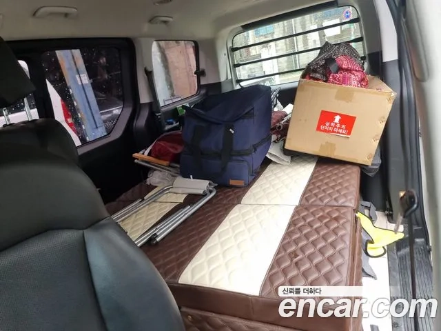 Hyundai Staria 2021 Белый из Кореи, фото 2