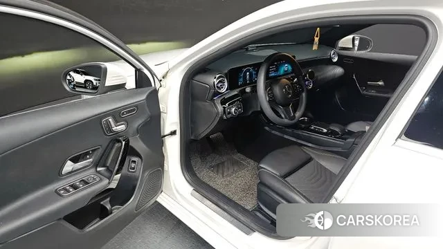 Mercedes-Benz A-Class W177 2020 Белый из Кореи, фото 2