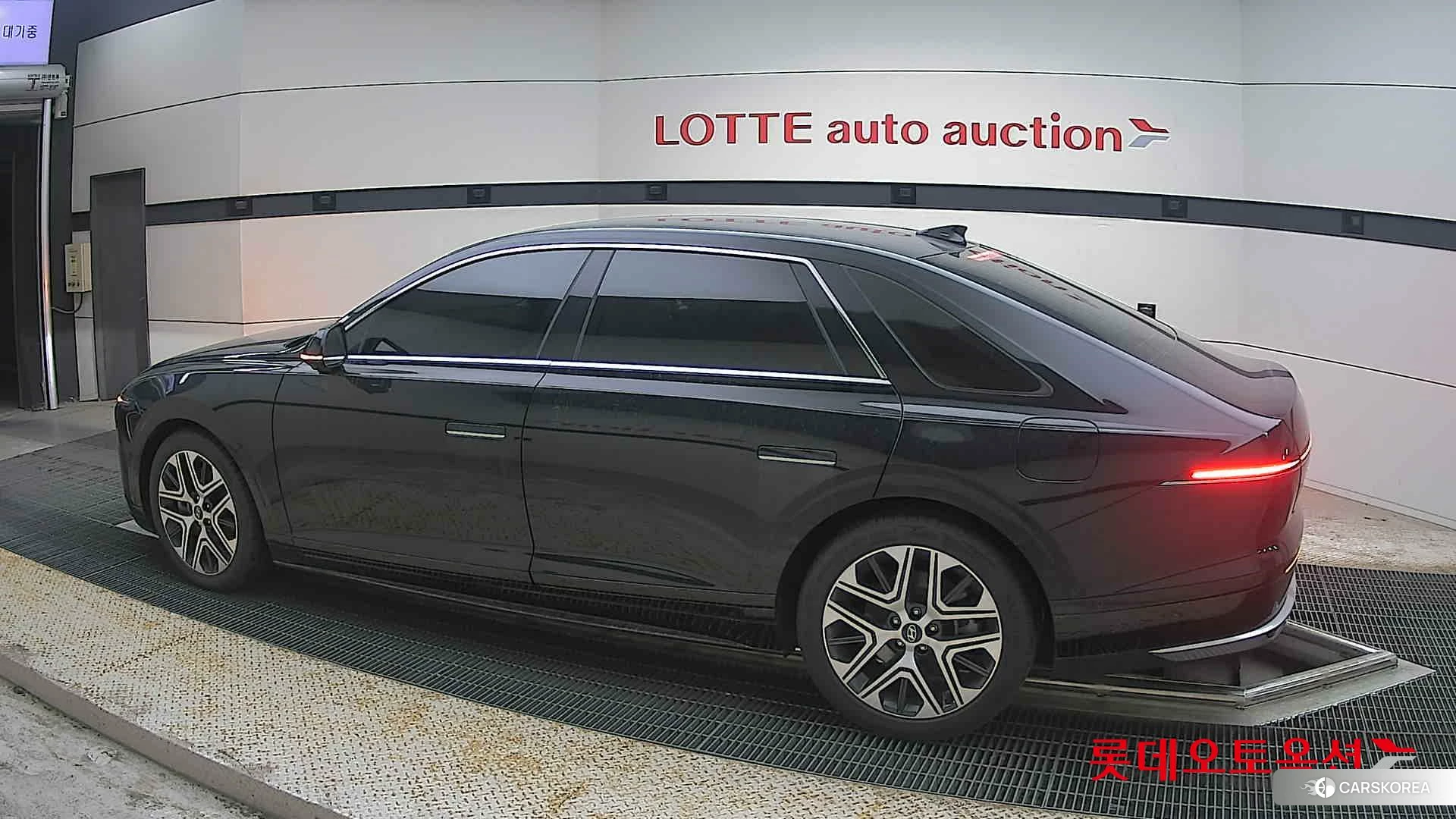 Hyundai Grandeur 2023 Abyss Black Pearl из Кореи, фото 2